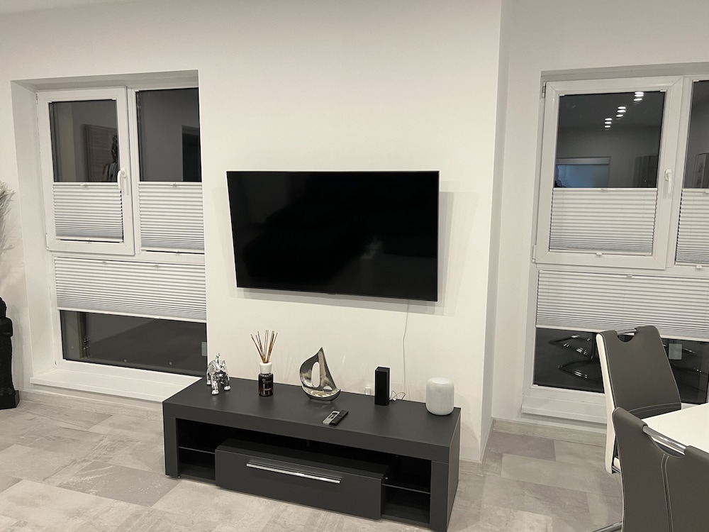 stunning 3 room penthouse w10 w11