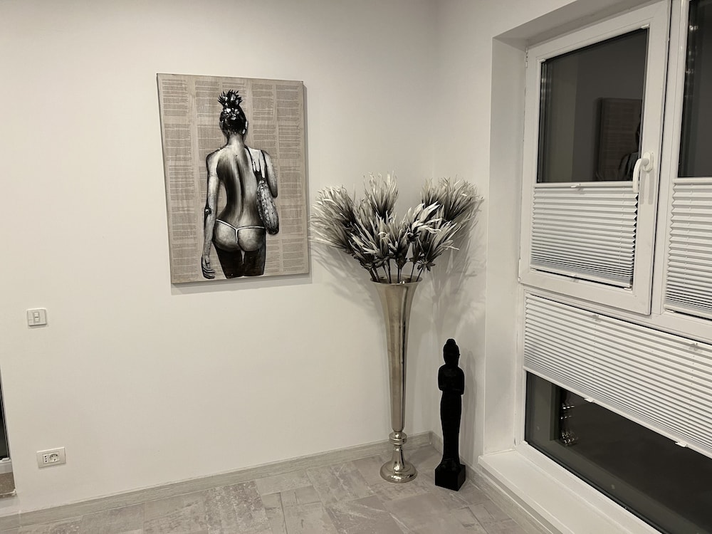 stunning 3 room penthouse w10 w11