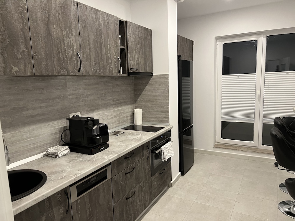 stunning 3 room penthouse w10 w11