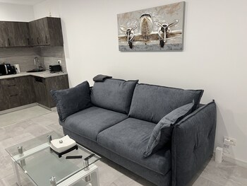 stunning 3 room penthouse w10 w11