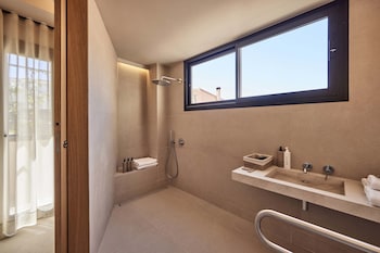 joes gomila boutique hotel