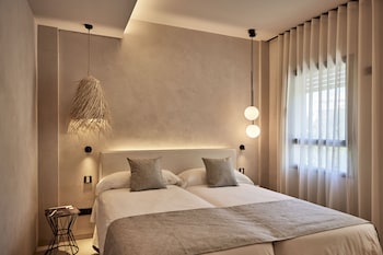 joes gomila boutique hotel