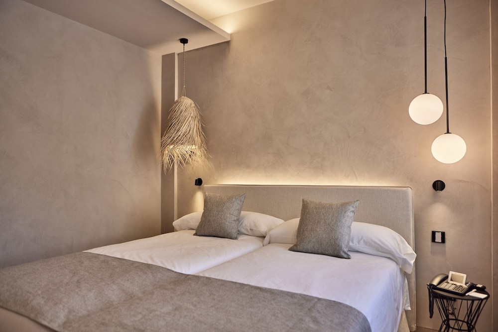 joes gomila boutique hotel