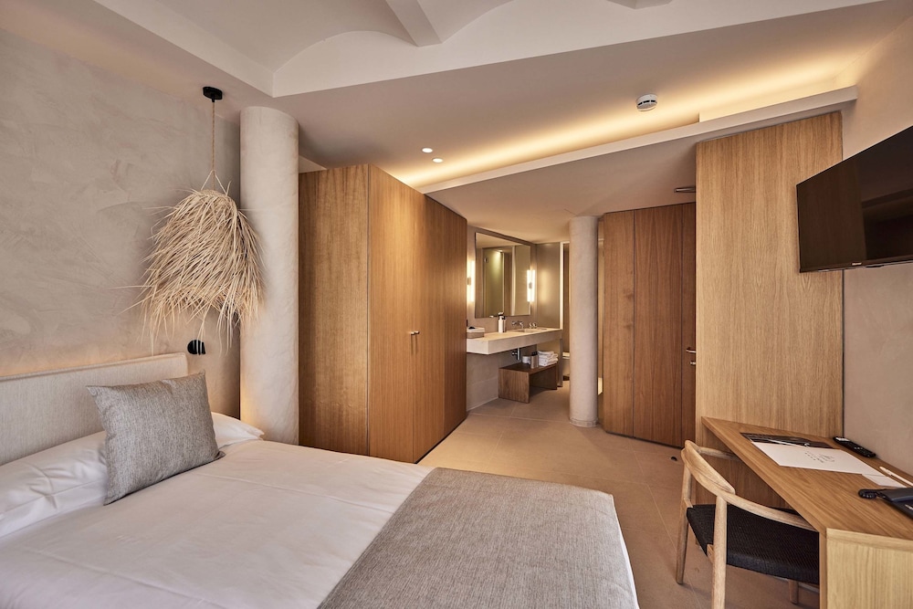 joes gomila boutique hotel