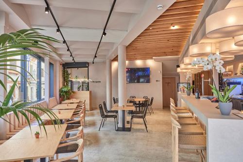 joes gomila boutique hotel