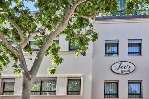 joes gomila boutique hotel