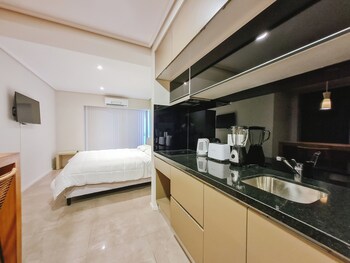 le montreal apart hotel