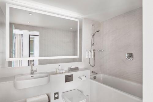 courtyard by marriott batumi