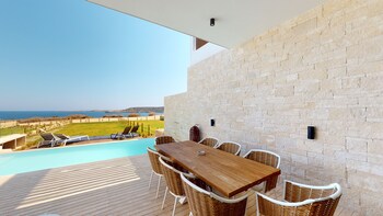 Periyiali Konnos Villas Beach Resort,,5 star