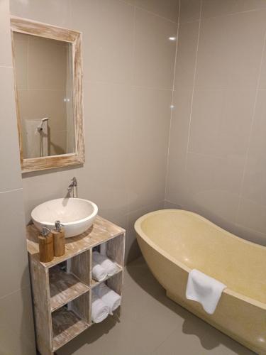 thantha serenity resort