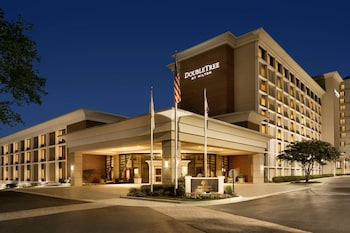 Doubletree By Hilton Mclean Tysons,Fairfax>>Alexandria,4 star