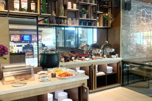 fox lite grogol jakarta