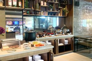 fox lite grogol jakarta
