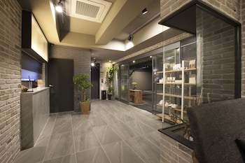 brown dot hotel