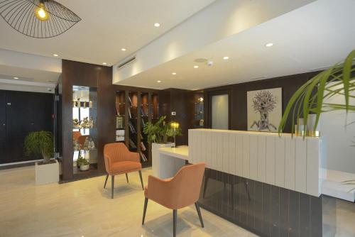maia hotel suites