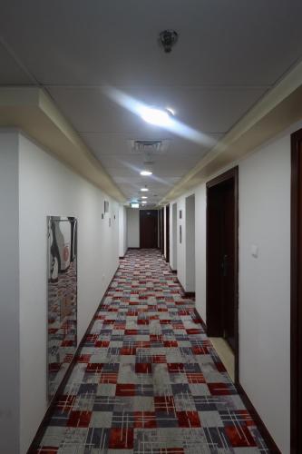 mra grand hotel