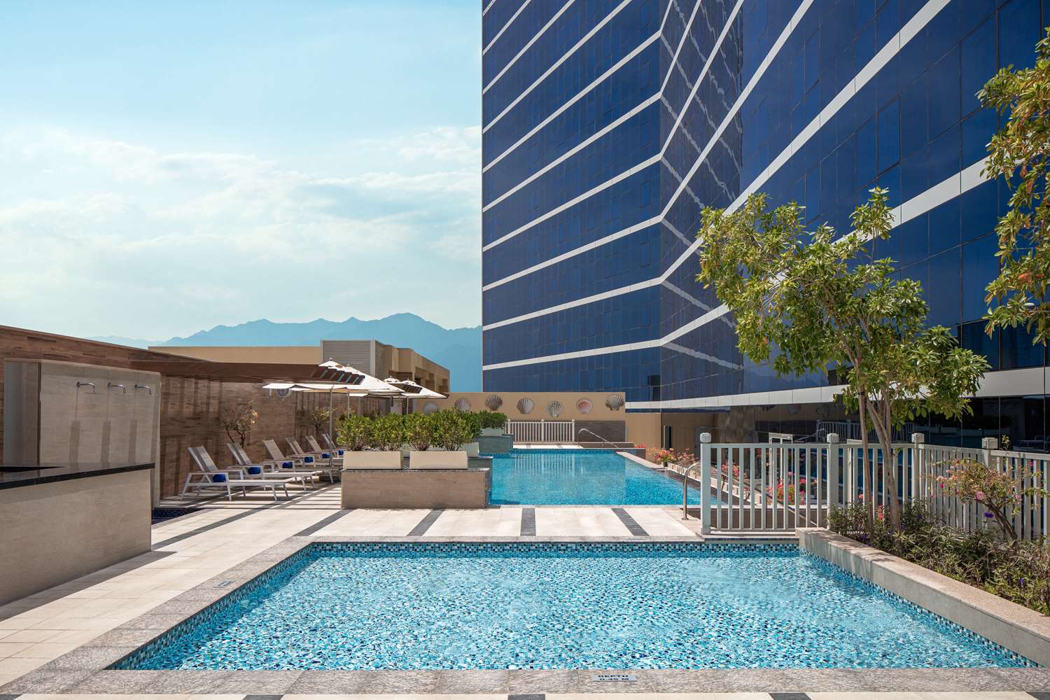 doubletree by hilton fujairah city