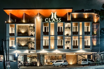 class premium guest house