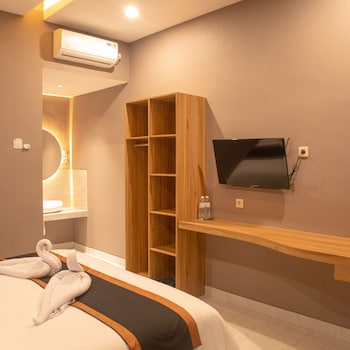 class premium guest house