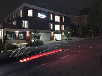 lakeview hotel