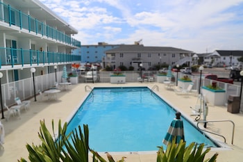 Dunes Suites Oceanfront,,2 star