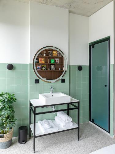 jost hotel bordeaux gare