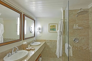 colony club by elegant hotels