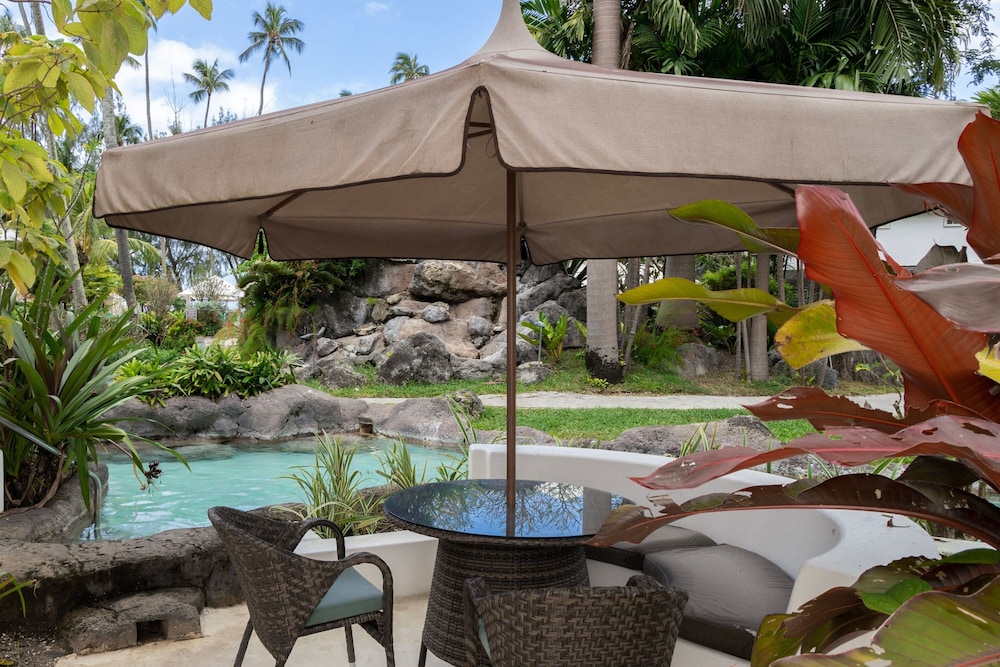 colony club by elegant hotels