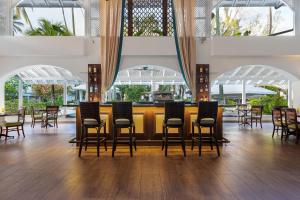 colony club by elegant hotels