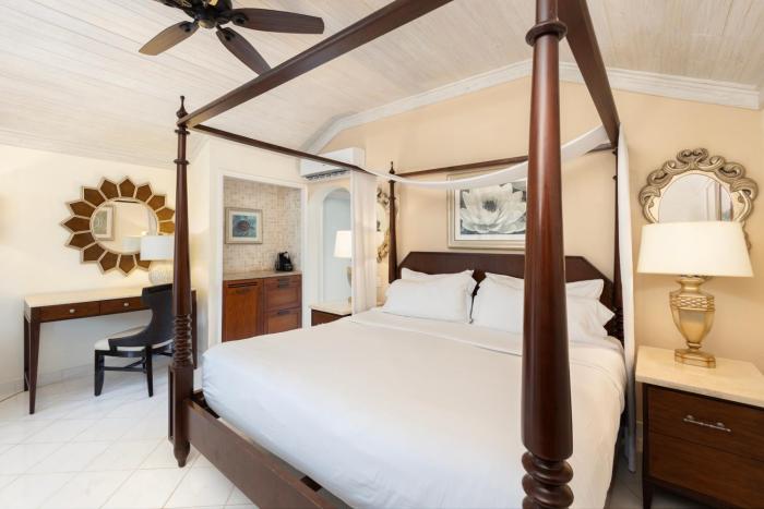 colony club by elegant hotels