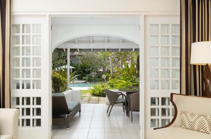 colony club by elegant hotels