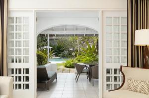 colony club by elegant hotels