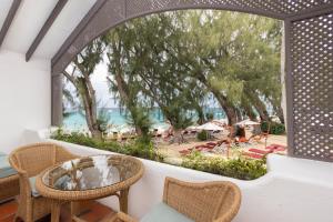 colony club by elegant hotels