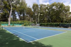 colony club by elegant hotels