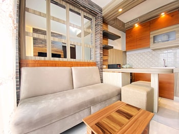 homey designed and cozy 2br at mekarwangi square cibaduyut apartment