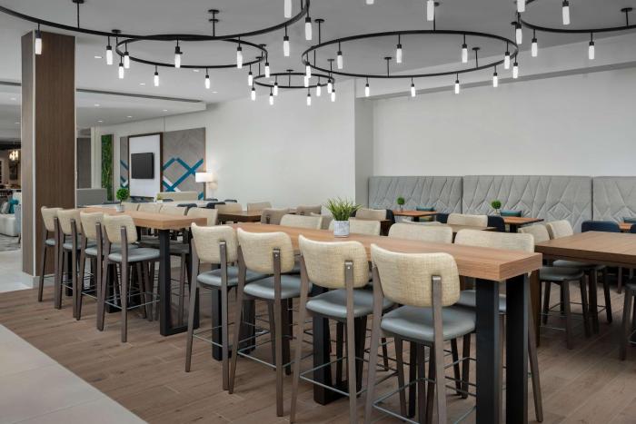 hilton garden inn florence cincinnati airport south