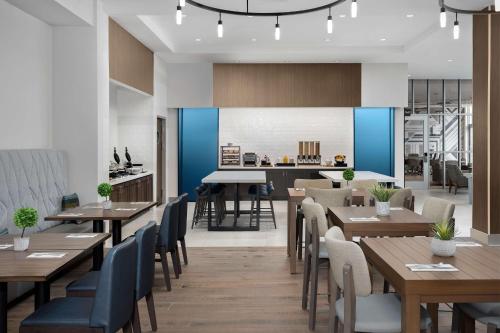hilton garden inn florence cincinnati airport south