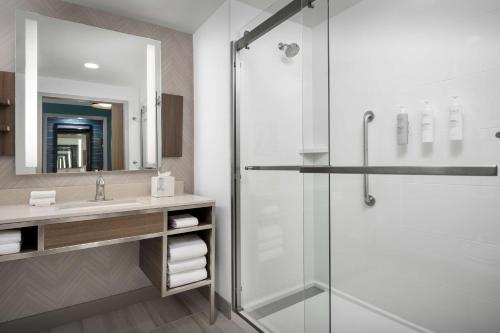 hilton garden inn florence cincinnati airport south