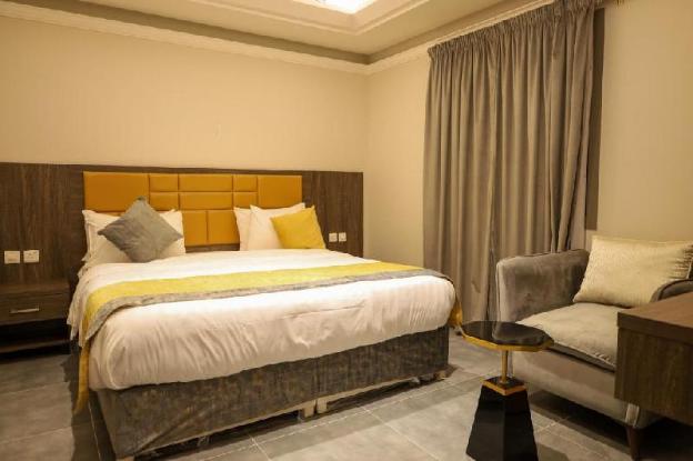 moments living hotel