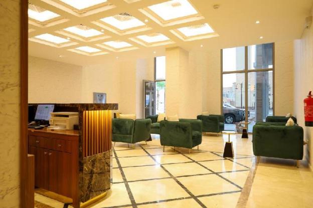 moments living hotel