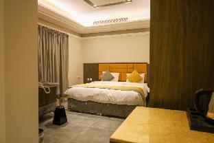 moments living hotel