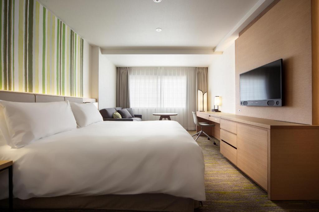 holiday inn resort kuroyon by ihg