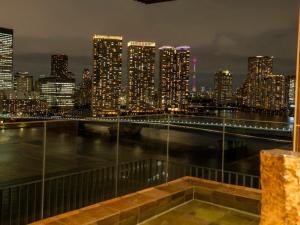 la vista tokyo bay