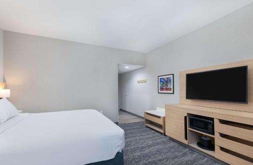 hampton inn albertville