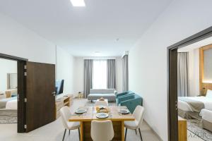 azur regency hotel apartment