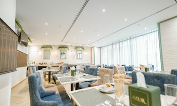 azur regency hotel apartment