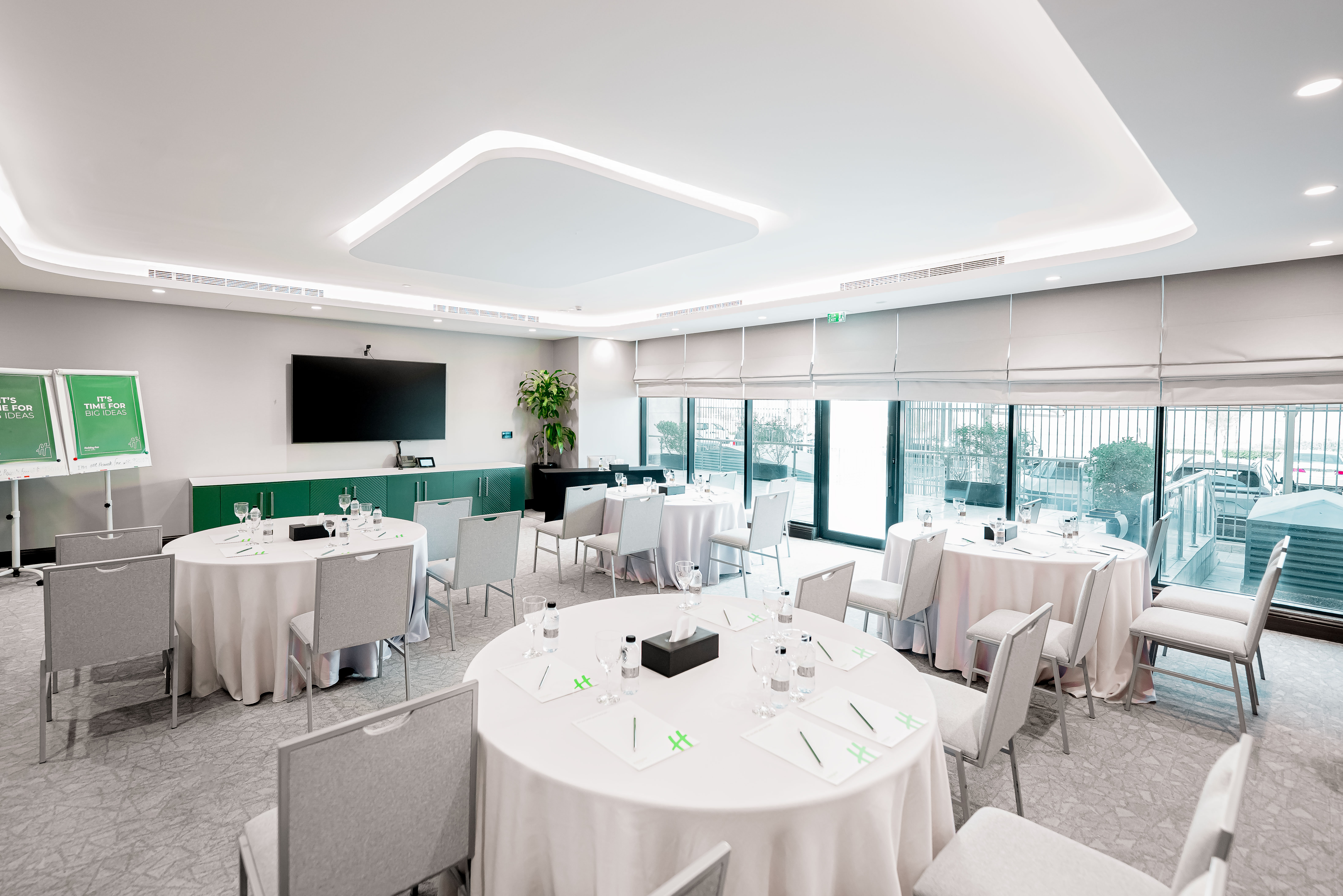 holiday inn riyadh business district an ihg hotel