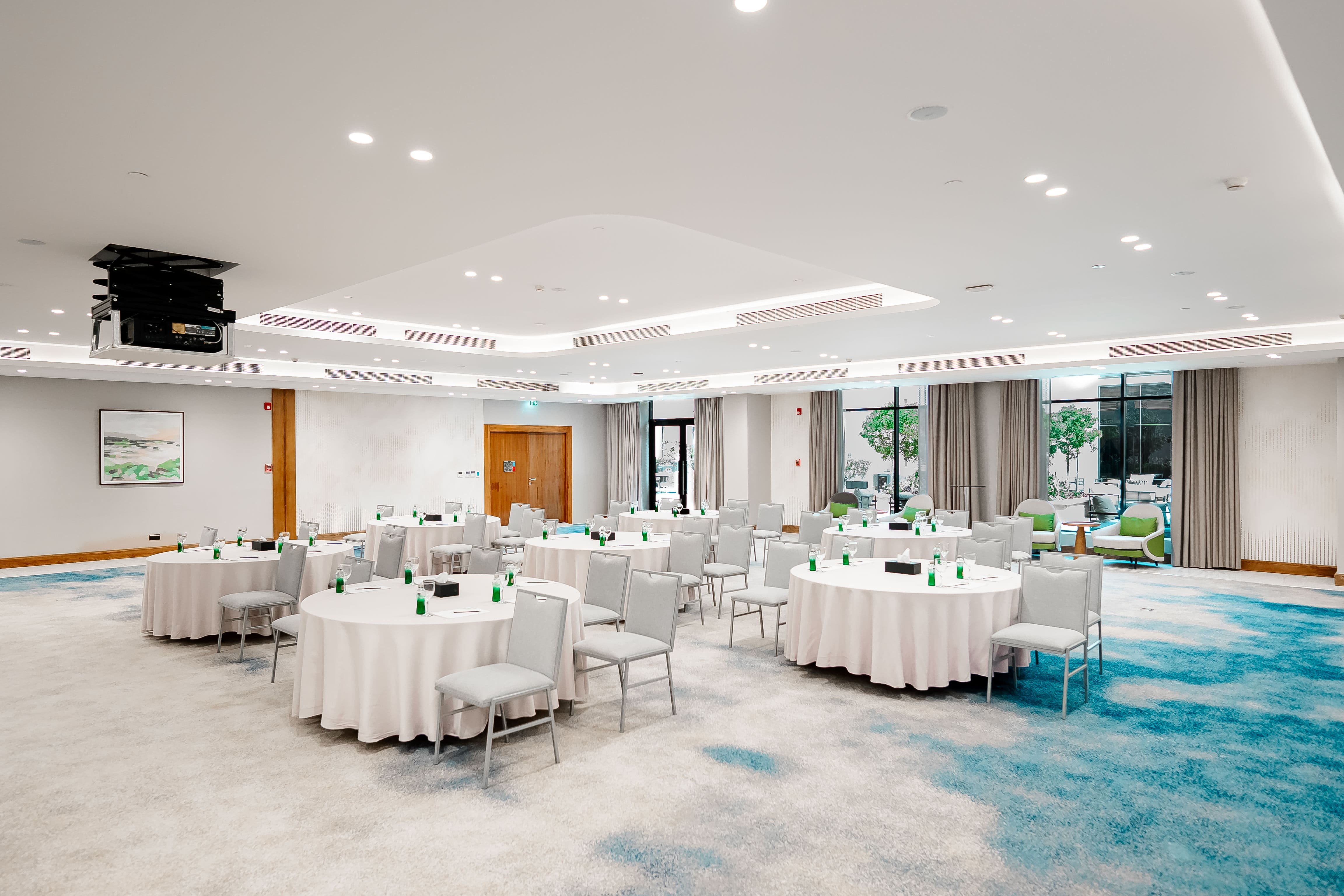 holiday inn riyadh business district an ihg hotel
