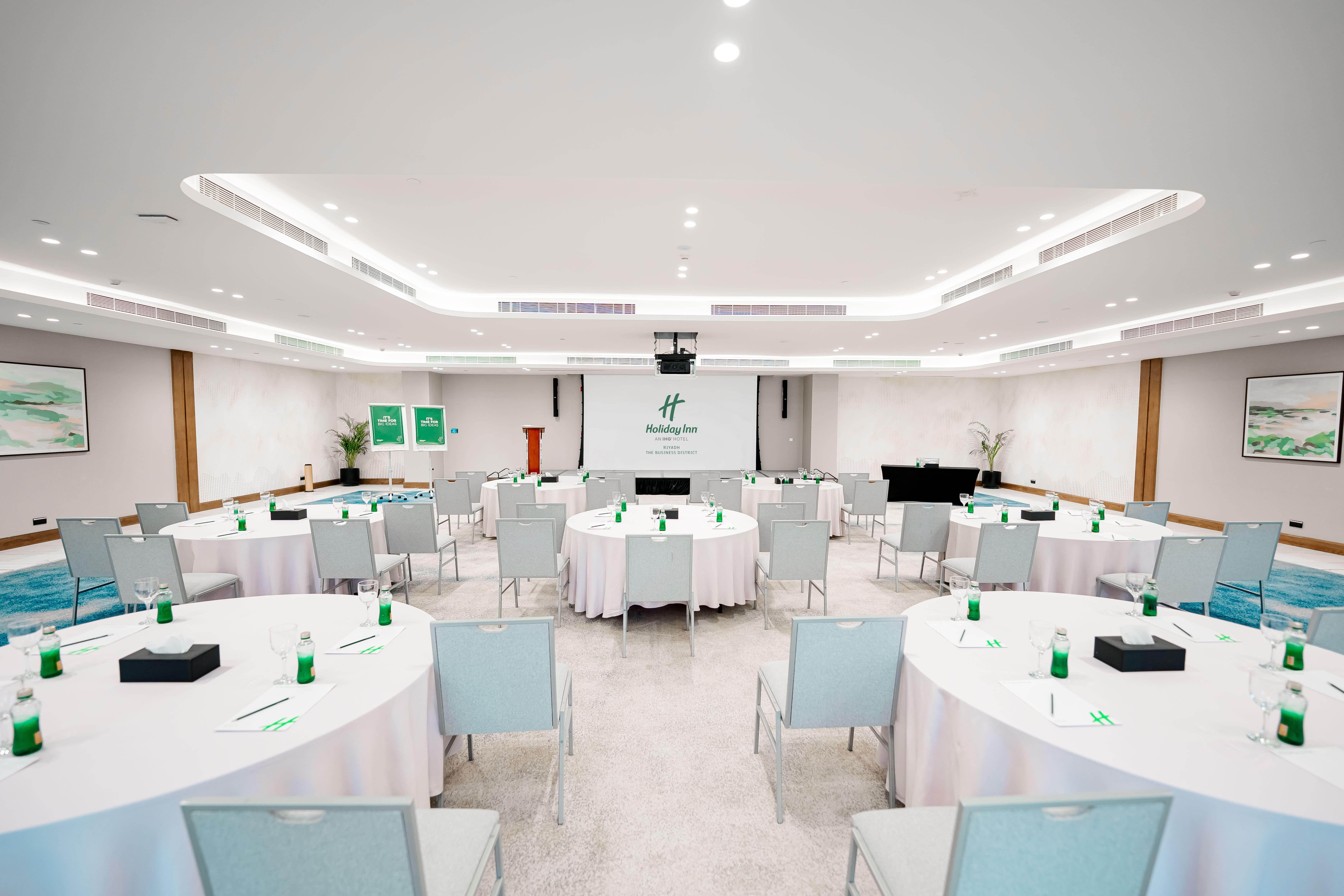 holiday inn riyadh business district an ihg hotel