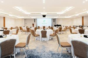 holiday inn riyadh business district an ihg hotel